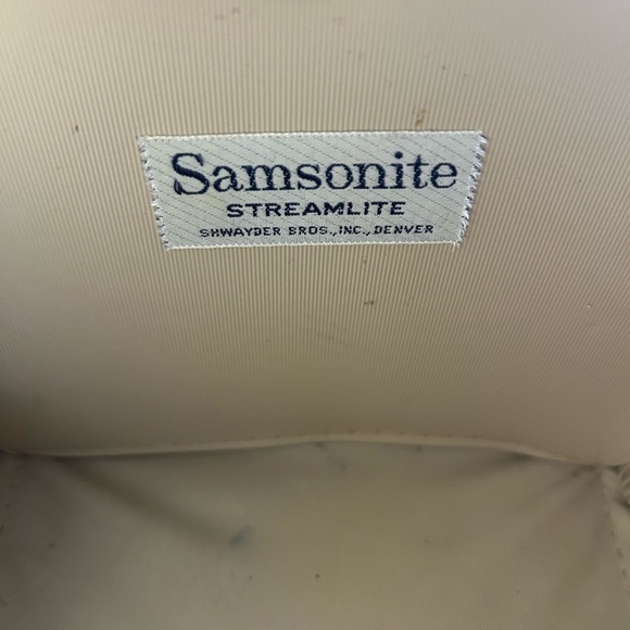 Samsonite Gold Travel Bag - Picture 7 of 13